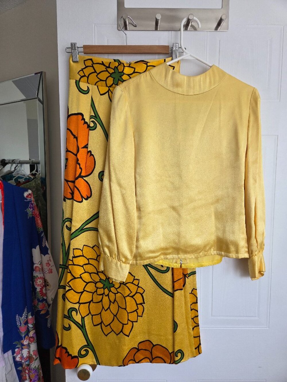 ✨ Rare Vintage Harold Levine Original Silk Set XSmall
